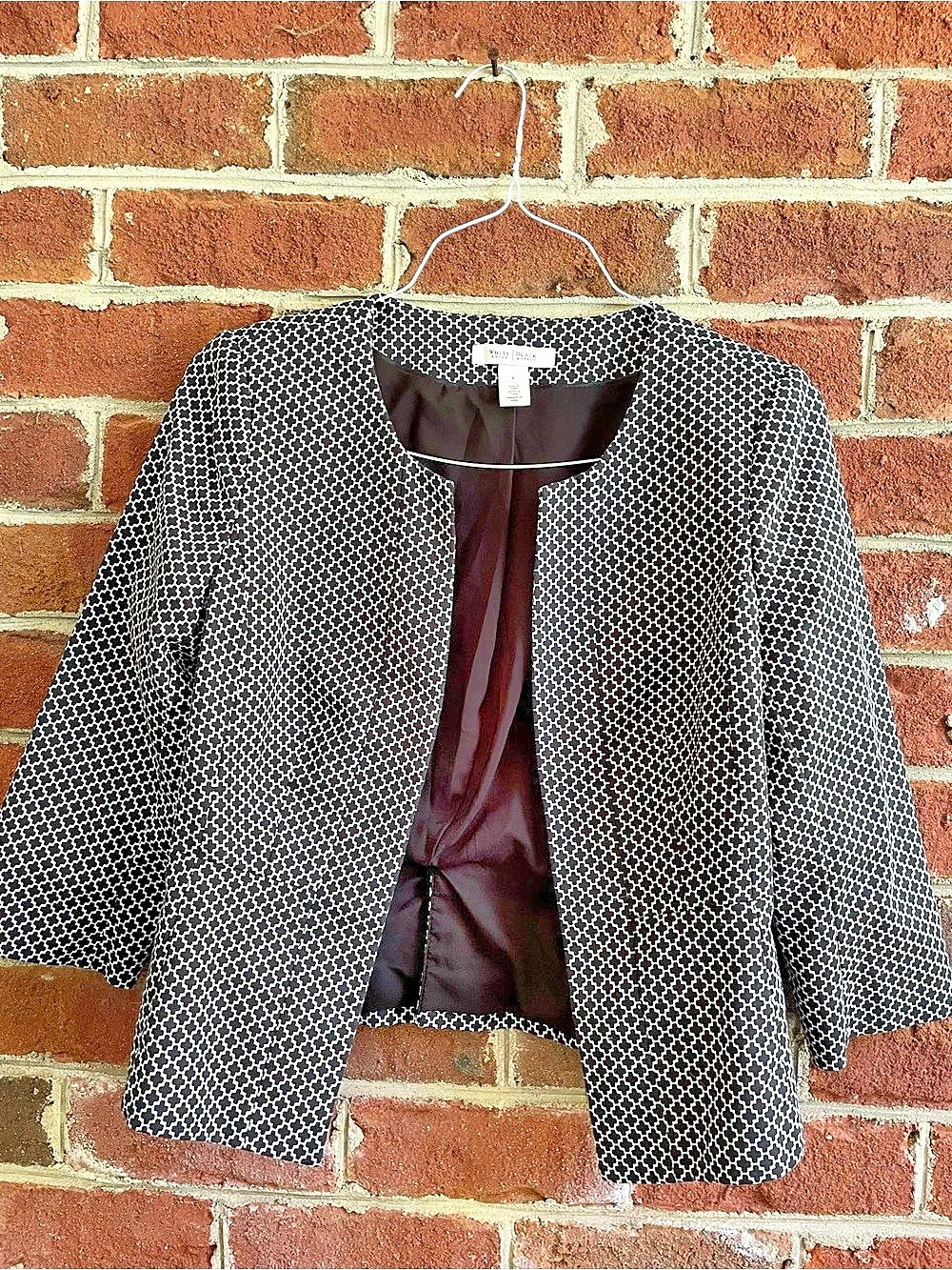 White House Black Market Geometric Jacket in Black & White Size 4 Like New